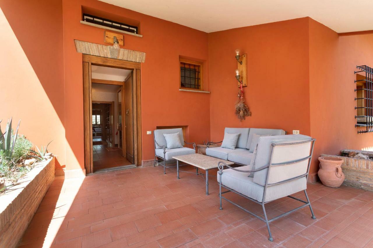Villa In Via Della Marcigliana Casale Torre San Giovanni Buitenkant foto