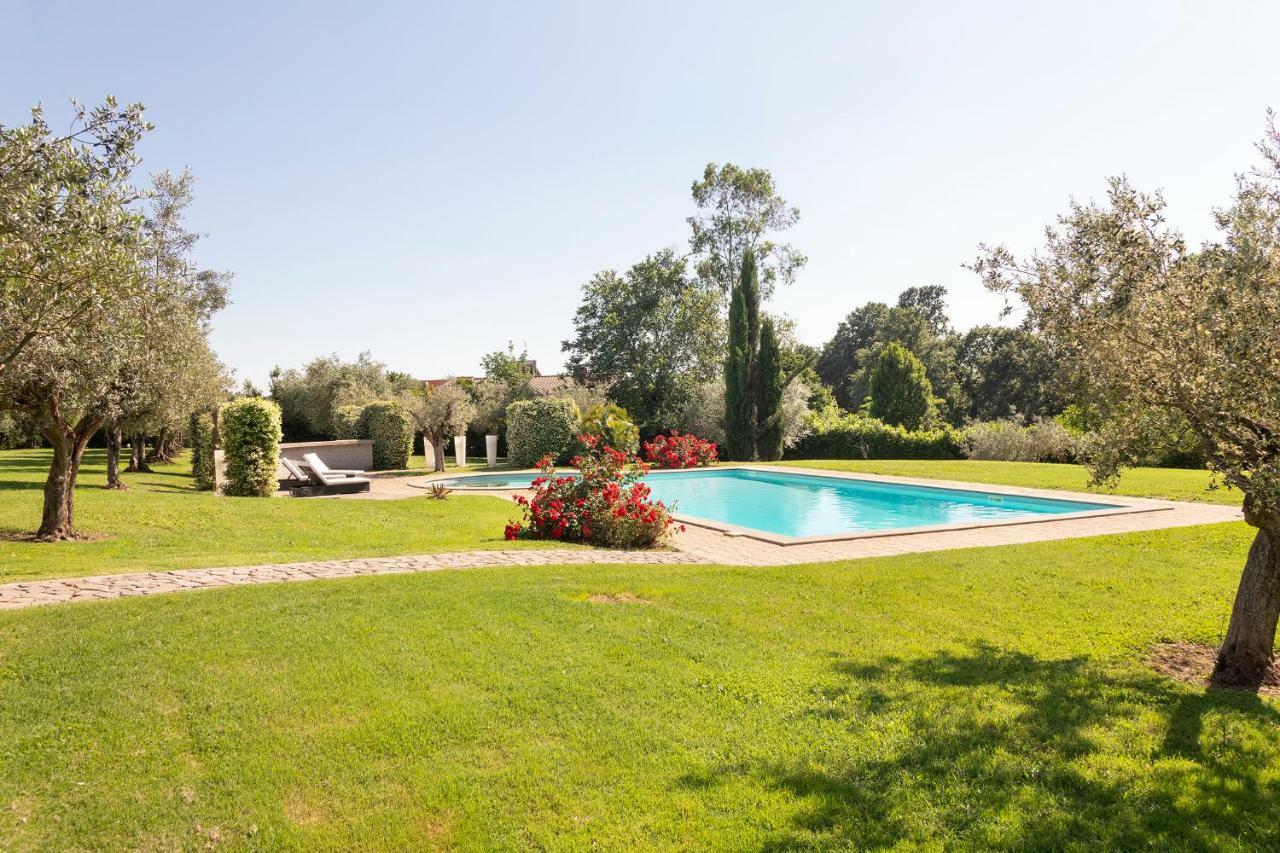 Villa In Via Della Marcigliana Casale Torre San Giovanni Buitenkant foto